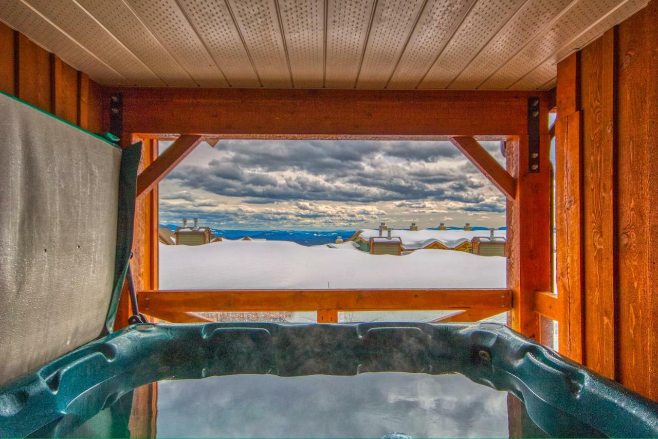 3 Bedroom 3 Bath Ski In Ski Out With Private Hot Tub Big White المظهر الخارجي الصورة
